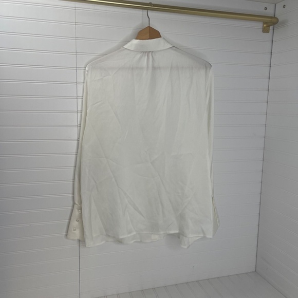 NWT Vince Camuto Holiday Button Front Shirt Large New Ivory - Picture 2 of 8